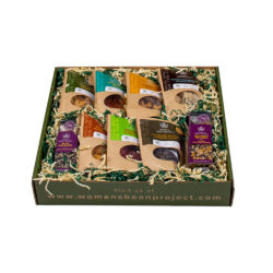 Women's bean project ultimate gift box set. Includes, 7 snacks and 2 popcorn flavors.